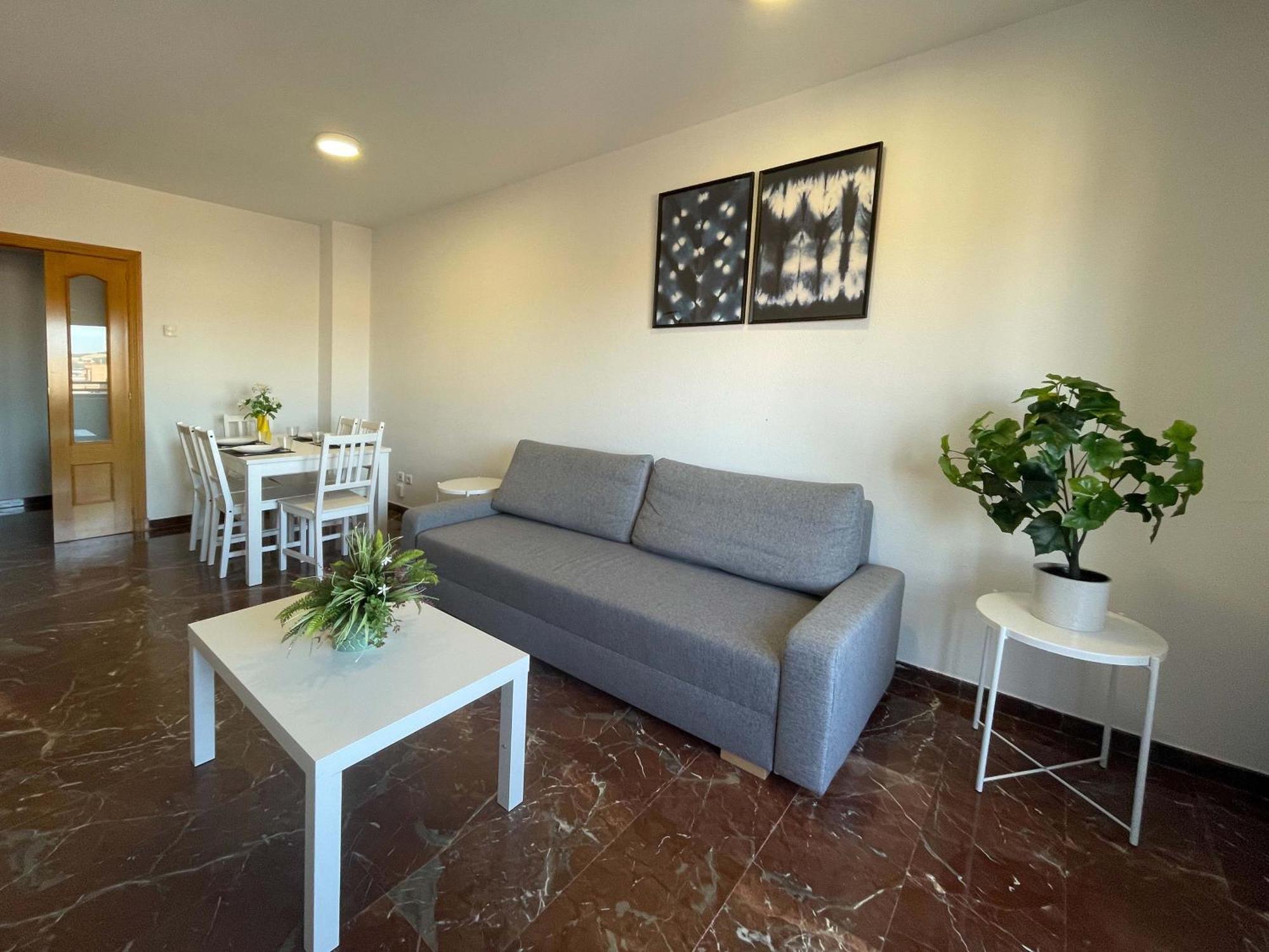 Apartamentos El Pilar Suites 3000 Сарагоса Екстериор снимка