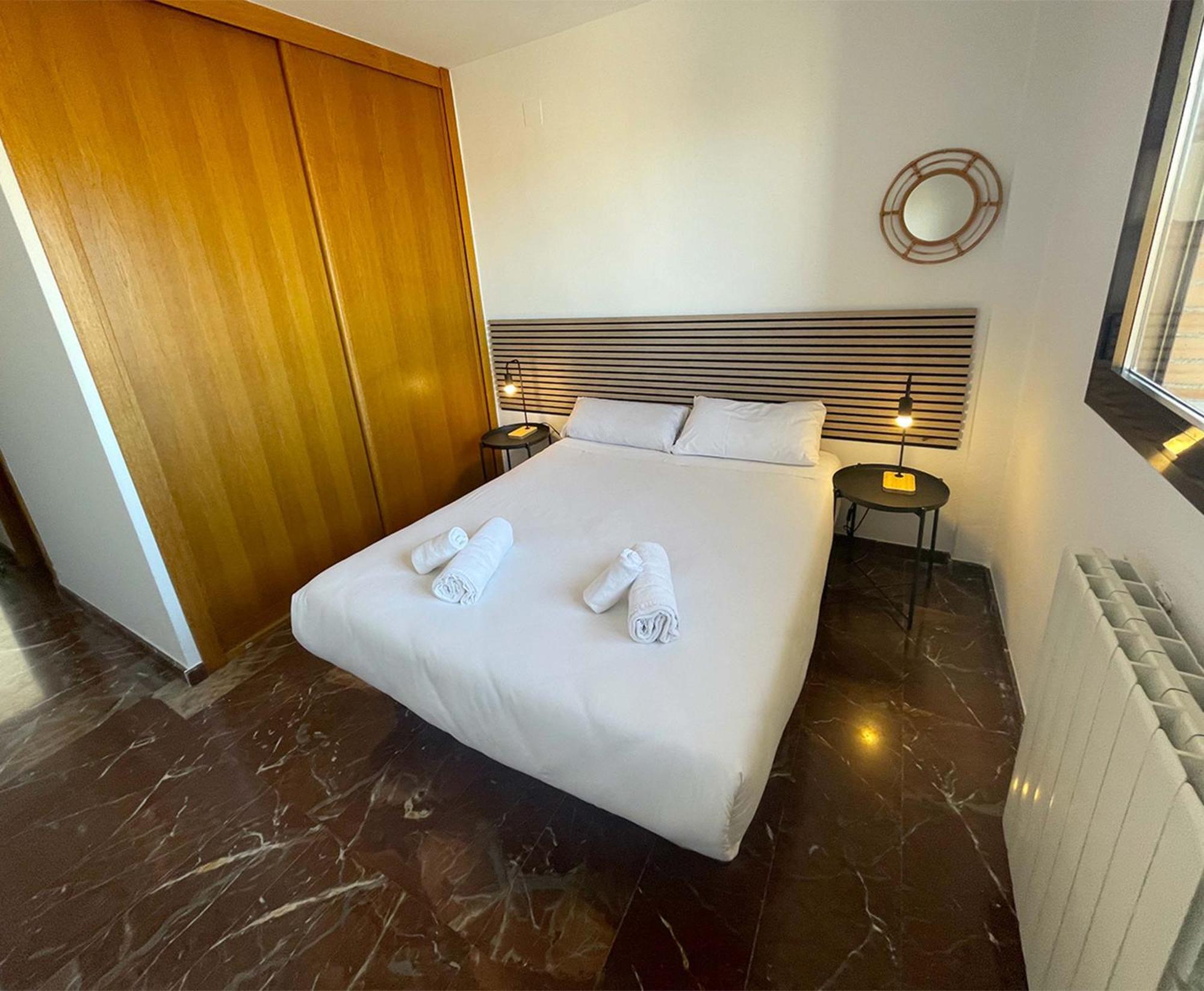 Apartamentos El Pilar Suites 3000 Сарагоса Екстериор снимка